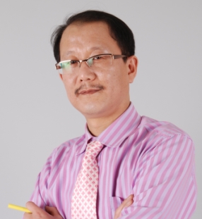 "논리로 깨고 관점을 쏴라"..첨삭으로 논술해법 찾기