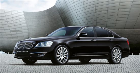 [시승기]쌍용차 역량의 결정체..뉴체어맨W