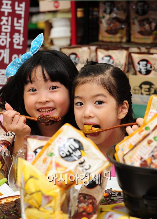 [포토] '우리 입맛에는 통큰 카레가 딱!'