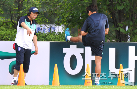 [포토] 조광래 감독 '(박)주영아, 네 역할이 막중하다'