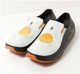 ▲ 모조의 달걀 모티브 신발 