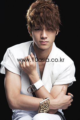 캡 “가끔 귀여운 척을 하는데 애들이 안 받아준다”