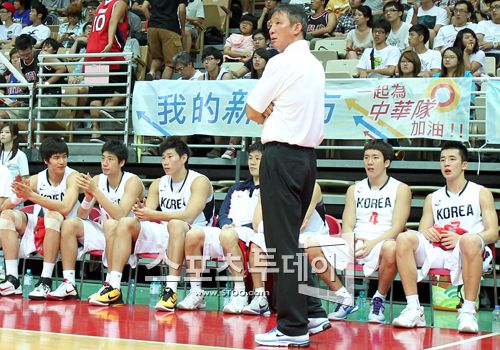 한국, 이란 높이에 밀리며 존스컵 준우승