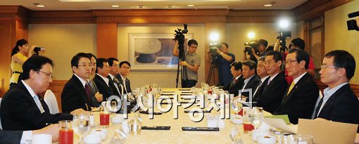 [포토] 보험업계 CEO 만나는 권혁세 금감원장