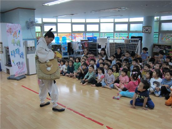 영등포구 '수리수리 나와라 얍'팀 무료공연 