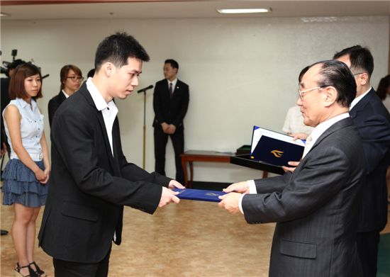 부영그룹, 동남아 4개국 유학생들에 장학금 수여