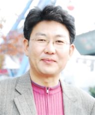 강연흥 서울시교육연수원 중등교원연수부장 