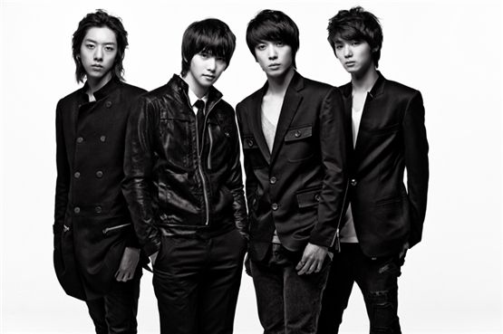 CNBLUE denied entry into Japan due to Visa problems 