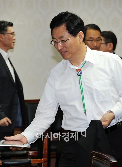 [포토] 대구육상선수권대회 다녀온 최경환 장관