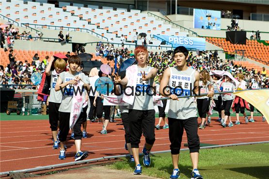 [PHOTO] INFINITE, ZE:A arrive at MBC's "Idol Star Athletics Competition"