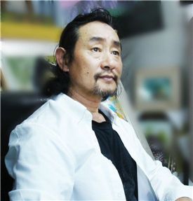 서양화가 김만식|오방색 통해 시공초월 한국적 원형 전하고 싶다