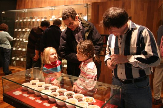 서울약령시 한의약박물관 외국인들에 인기