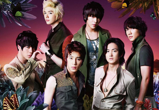 K-POP 그룹 인기 순위 남자 부문에서 1위 동방신기에 이어 초신성이 2위에 올랐다.