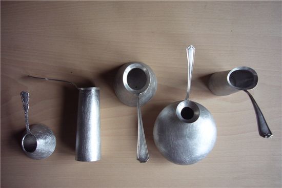 ▲ '스푸니 컬렉션', 2011, 은제품 7개, 25 x 20㎝