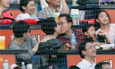 【스타일 산책】키스, 잘 하고 계신가요?