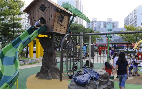 [에너지 절감 그린홈 시대] 놀이터를 숨쉬게 하다