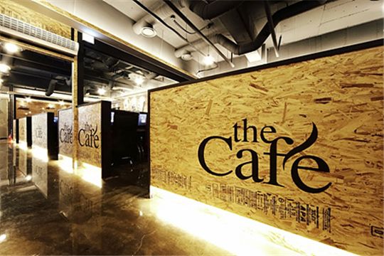 젊은층 사로잡은 카페형 콘셉트 ‘시즌아이 PC방'