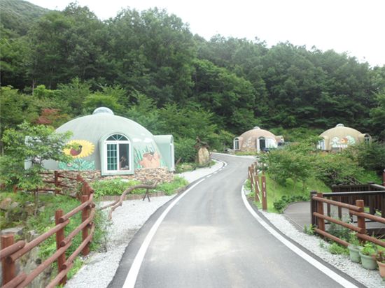 휴양림문화축제가 열릴 전남 장성 방장산자연휴양림 전경.