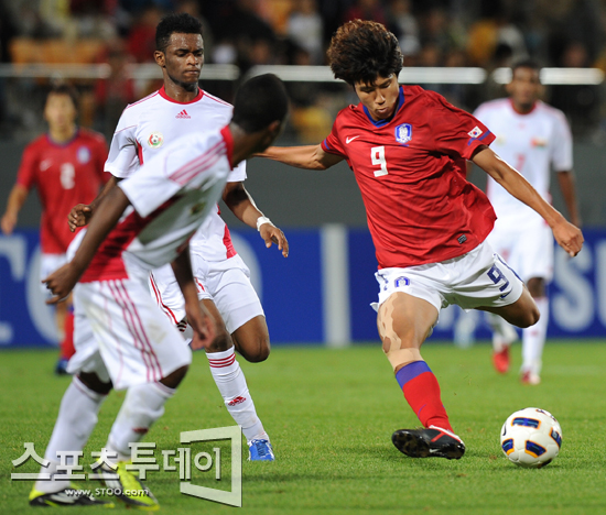 [올림픽최종예선]이브라힘 PK 선제골..한국 0-1 카타르(전반종료)