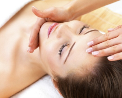 탱탱하고 촉촉한 피부 만들기 '물광주사' 아시나요