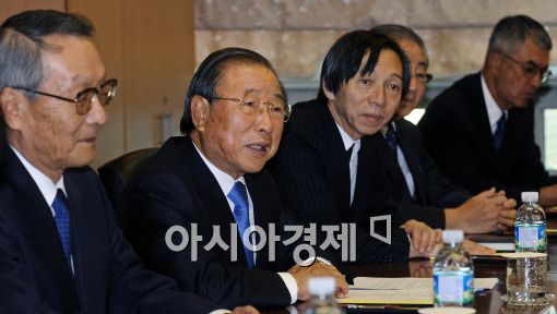 [포토]밝은표정의 조석래 회장