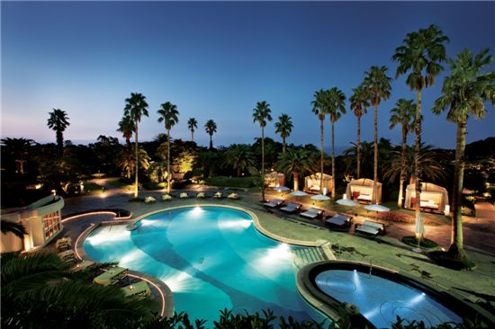 제주신라, "12월 크리스마스 예약 미리 받아요"