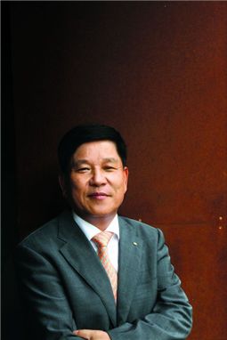 최충경 창원상의 회장