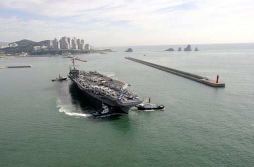 미 해군의 눈물겨운 비용절감 방안,항모퇴역,취역기간 단축