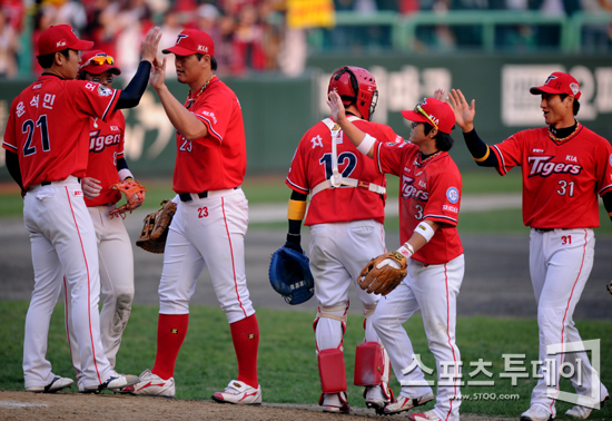 [포토] KIA '1차전 승리다'