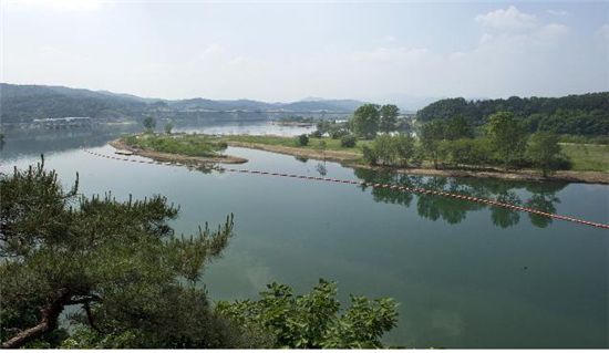 [포토]한강 8공구 탄금대에서 바라본 용섬