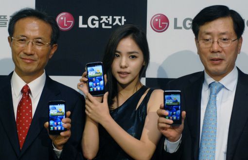 삼성·LG TV전쟁 LTE폰으로 확전