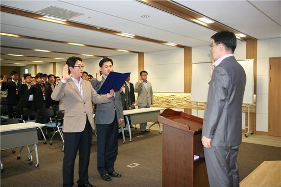 ▲롯데홈쇼핑은 10일 서울 양평동 본사에서 협력업체와의 공생발전 선언식을 가졌다.
