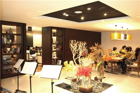 백화점 VIP라운지가 지하로 내려왔다