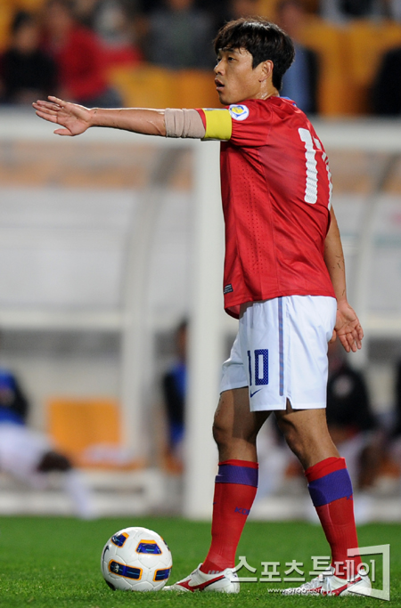 [포토] 박주영 '벽을 뚫어라!'