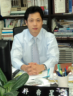 두리옥션㈜ 박노성 대표