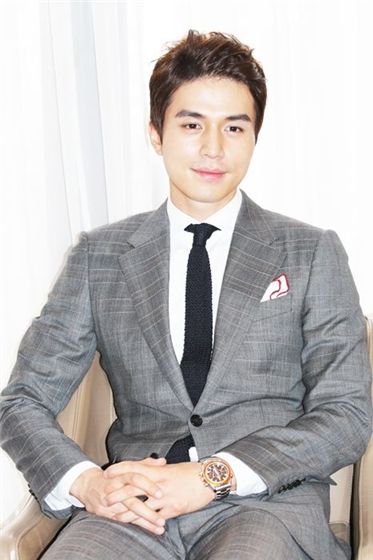 Lee Dong-wook [Jump Entertainment]