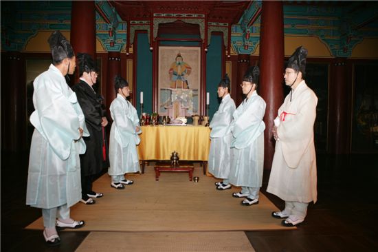 강감찬 장군 기리는 낙성대 인헌제 열려 