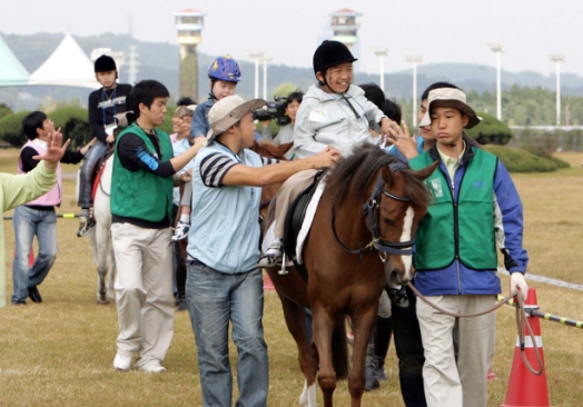 [주말레이싱] 말도 타고, 콘서트도 보자