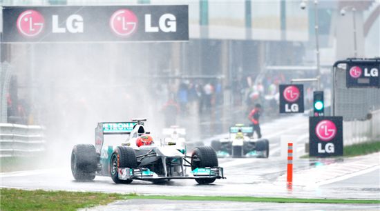 [F1 코리아]빗속을 달린다