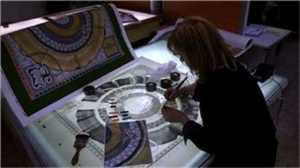 에르메스, 가죽과 실크… 詩가 되다