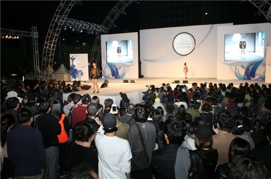 강남 패션페스티벌, 496억 대박!