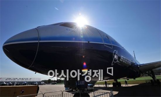 [르포]한국 찾은 '꿈의 항공기' B787 직접 올라보니