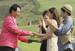 <가이즈 메이크 원더>, 제주도에 저당잡힌 ‘영가이즈’의 초상