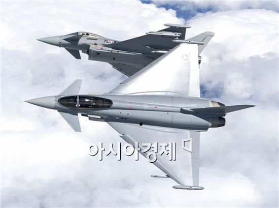 군사강국 日 결국 최강전투기 'F-35'마저…