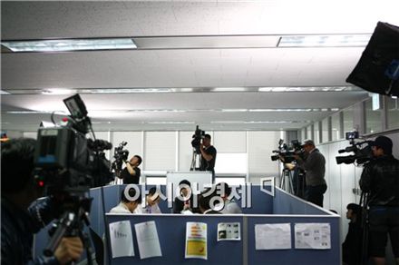 "주말 송도 미추홀타워에 가면 천정명·박민영이 있다"