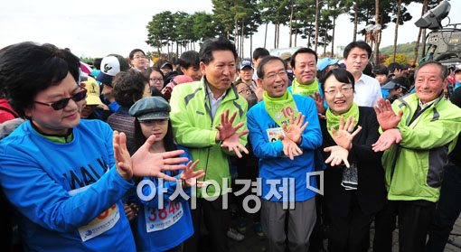 [포토] "열손가락 기억해주세요~"