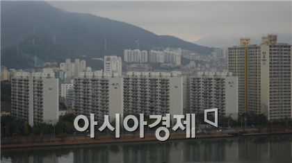 부산 센텀시티에서 바라본 부산 시내 일대.