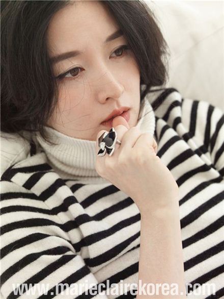 이영애, 여전히 빛나는 아름다움
