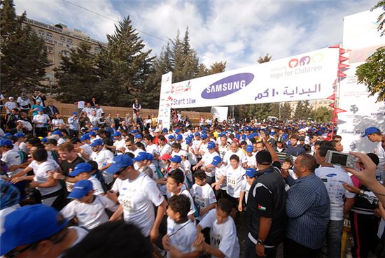 삼성전자가 28일(현지시간) 요르단 암만에서 '2011 삼성암만국제마라톤대회'를 개최했다.

