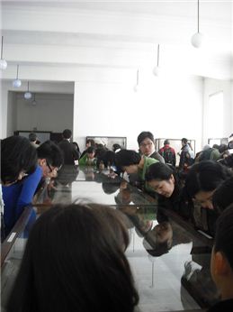 [미술현장] 무슨 그림인데 3시간 넘게 줄서서 기다려? 